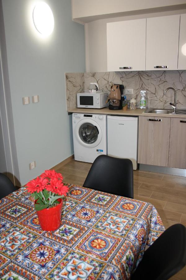 Due Cappuccini Appartement Palermo Buitenkant foto