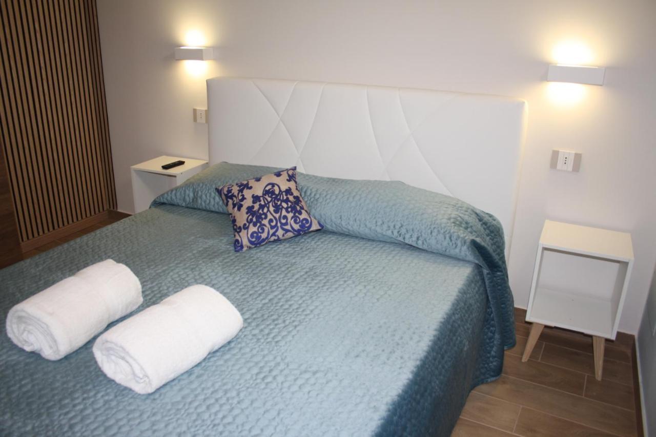 Due Cappuccini Appartement Palermo Buitenkant foto