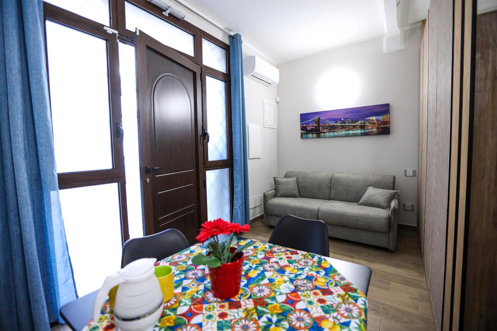 Due Cappuccini Appartement Palermo Buitenkant foto